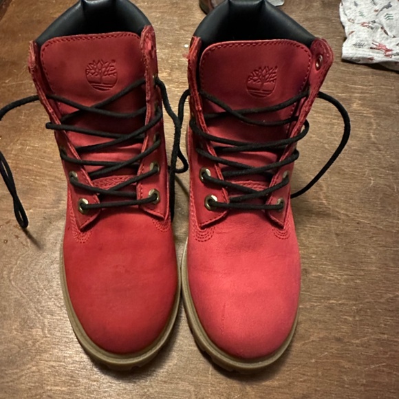 Boys 5 timberlands - Picture 2 of 5